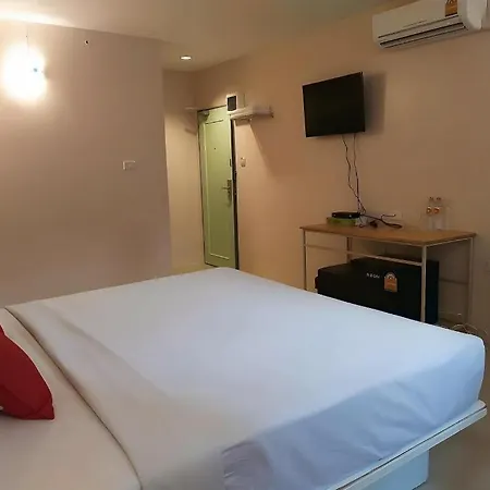 Bird Room Hotel - Pratunam