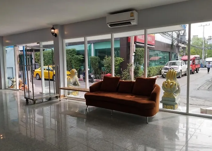 Bird - Pratunam Hotel 2*